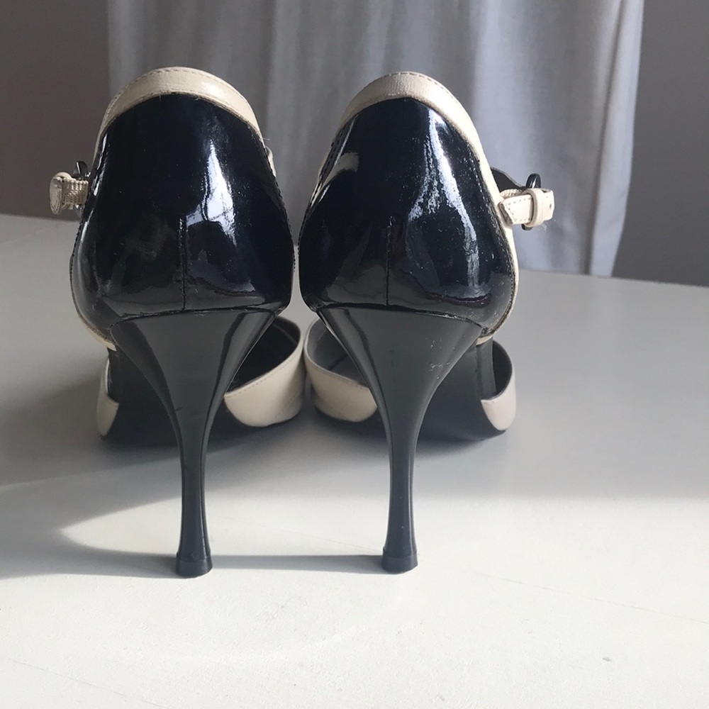 Via Spiga Black and Cream Heels - Picture 3 of 5